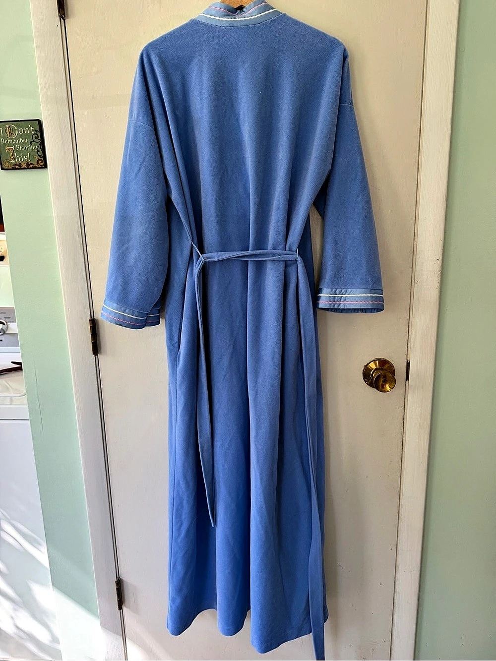VINTAGE Vanity Fair Blue Robe - Picture 6 of 7